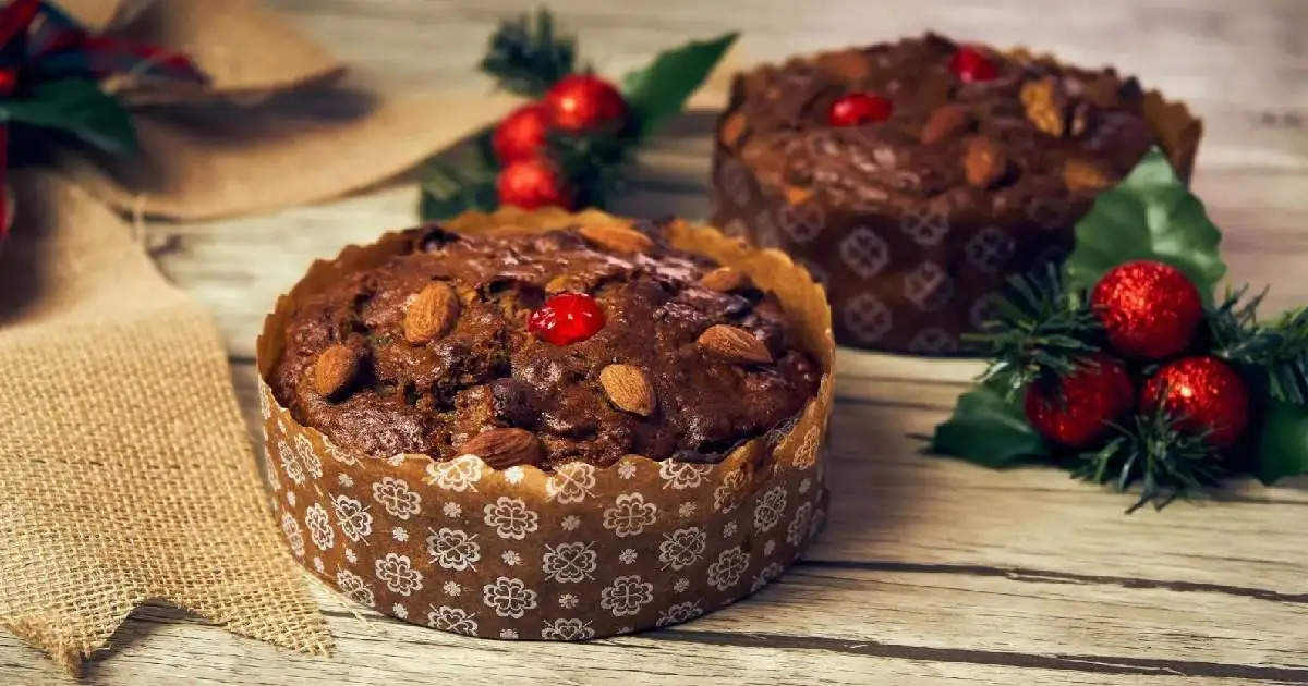 Christmas 2021 Cakes: know how to make restaurant style delicious chocolate  cake recipe on this Christmas - Christmas 2021 Cakes: इस क्रिसमस घर पर  बनाएं टेस्टी चॉकलेट केक, नोट करें ये रेस्त्रां