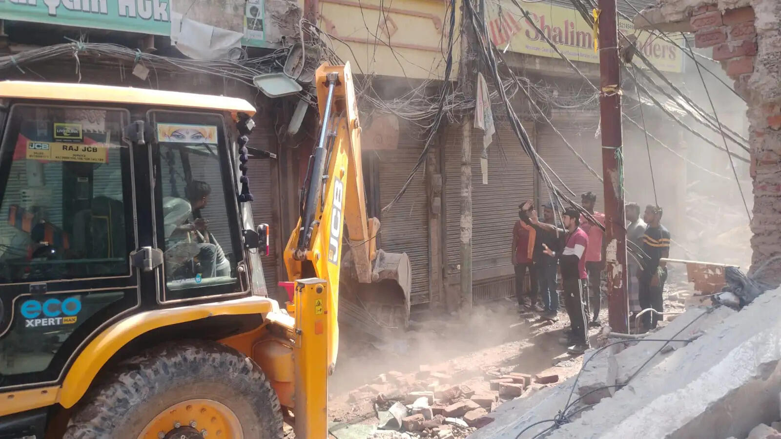 123