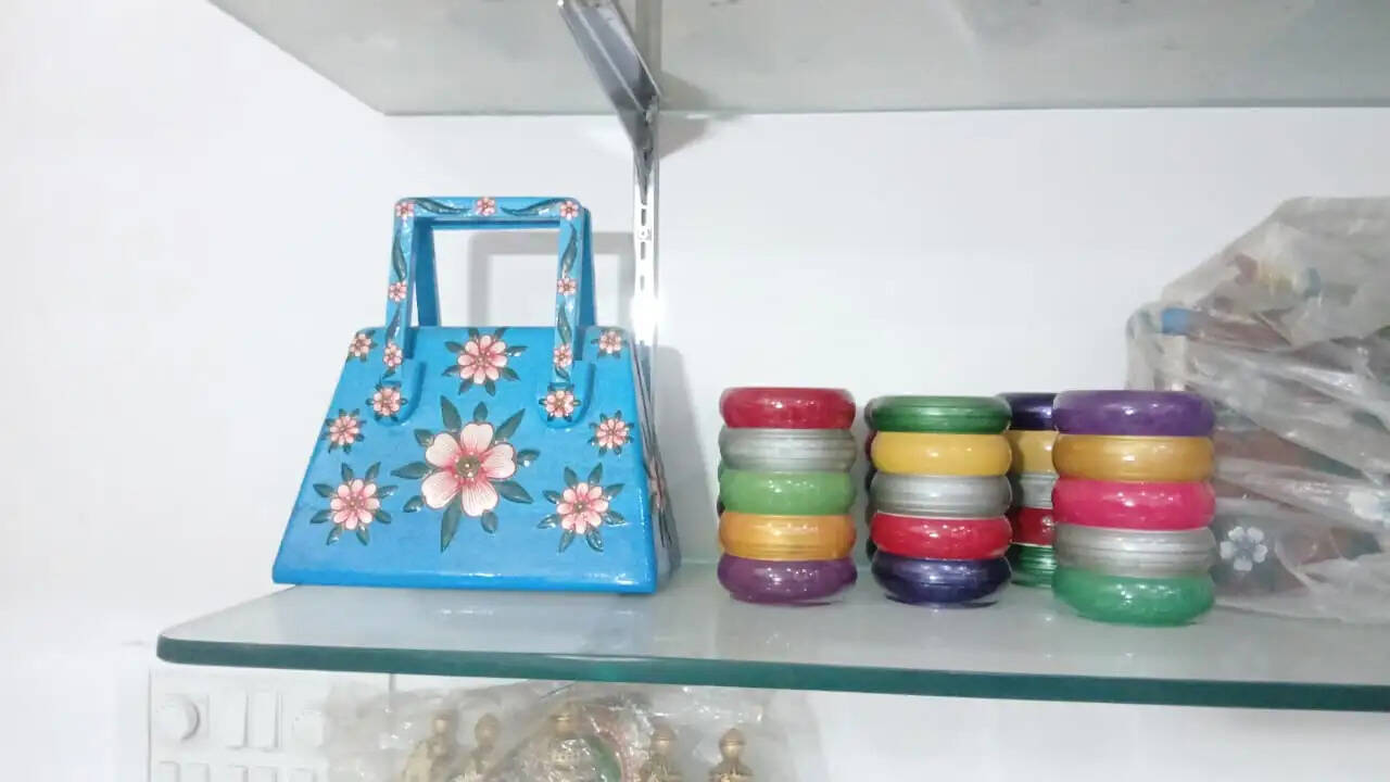123