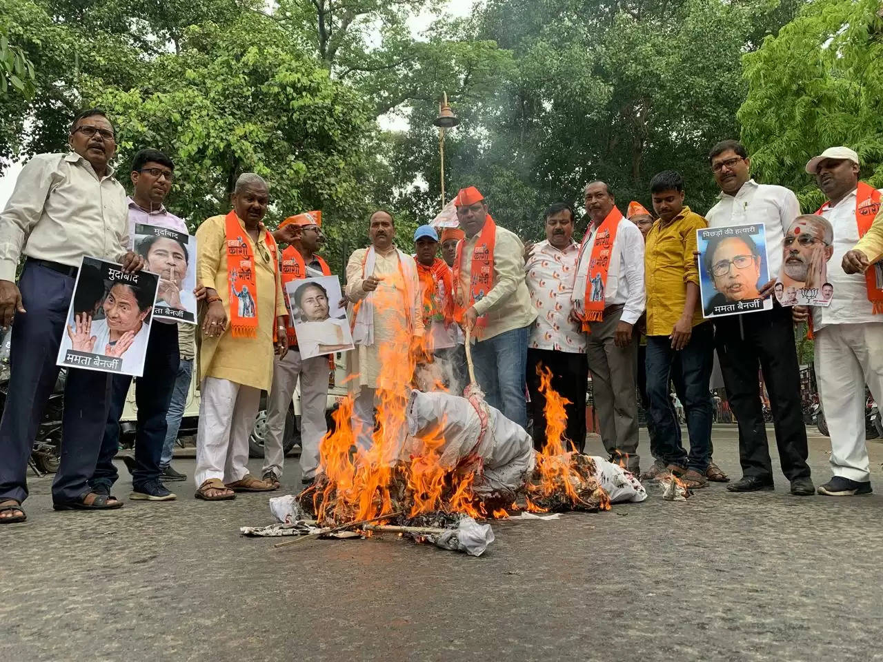 bjp protest against mamta banarjee