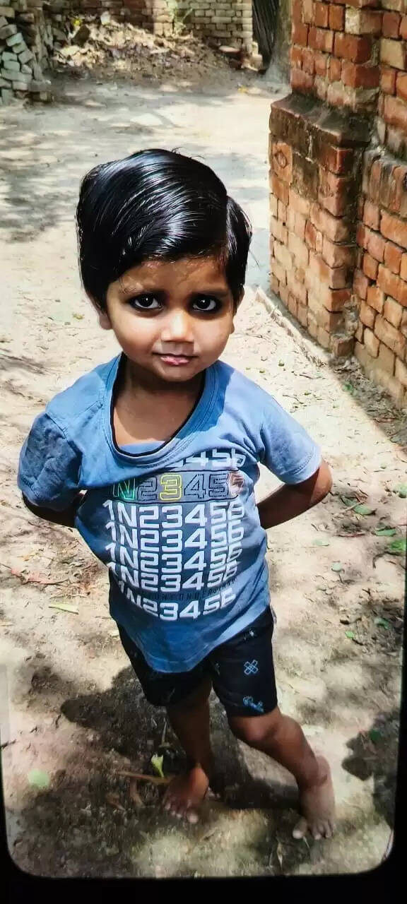 वाराणसी में दर्दनाक हादसा : जहरीले कनेर फल के सेवन से तीन मासूम बच्चियों की मौत, गांव में मातम