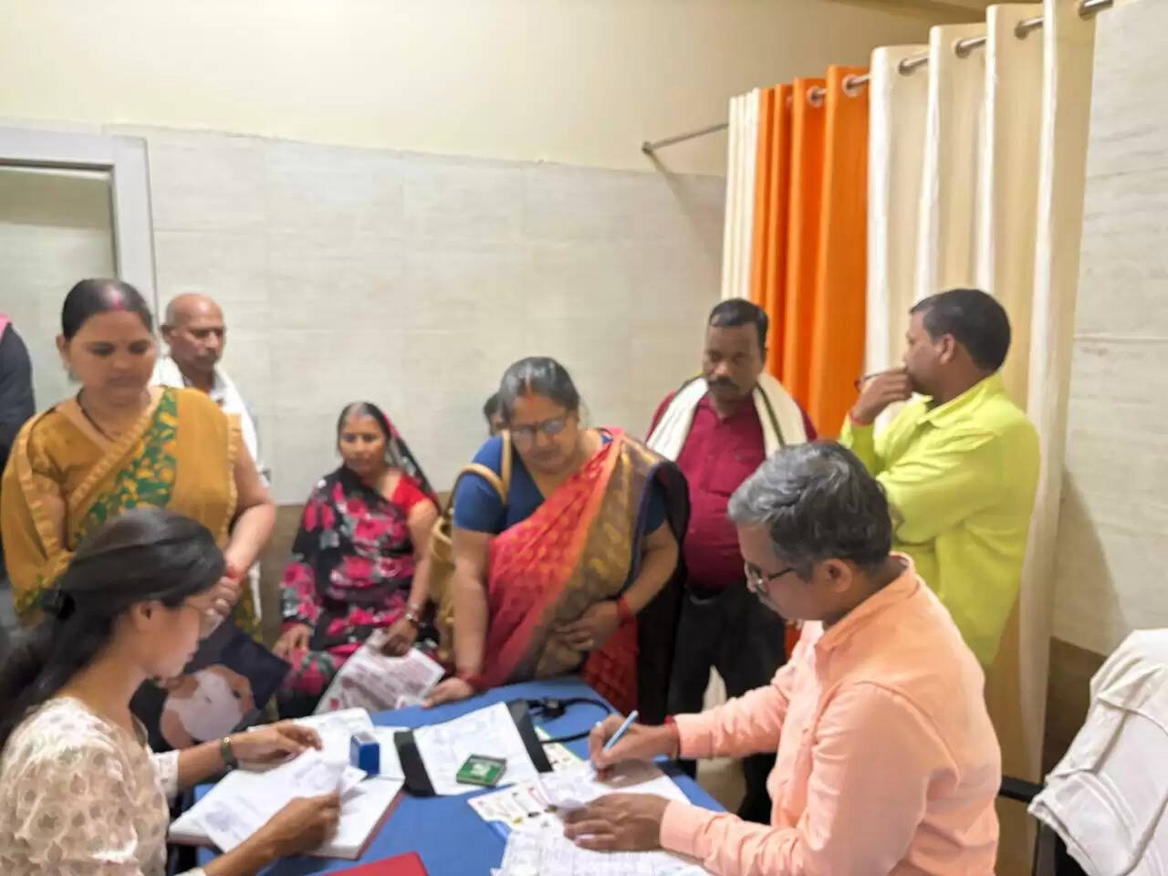 राजकीय आयुर्वेदिक महाविद्यालय में अर्थराइटिस ट्रीटमेंट एंड एडवांस्ड रिसर्च सेंटर में हो रहा इलाज़&nbsp;