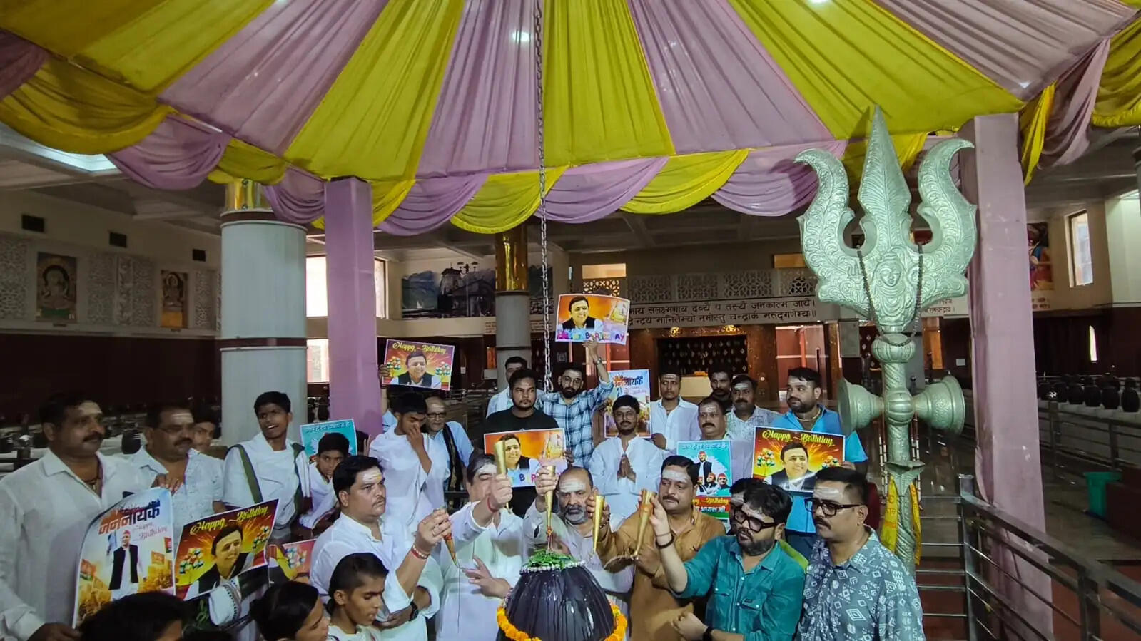 अखिलेश यादव का 53वां जन्मदिन