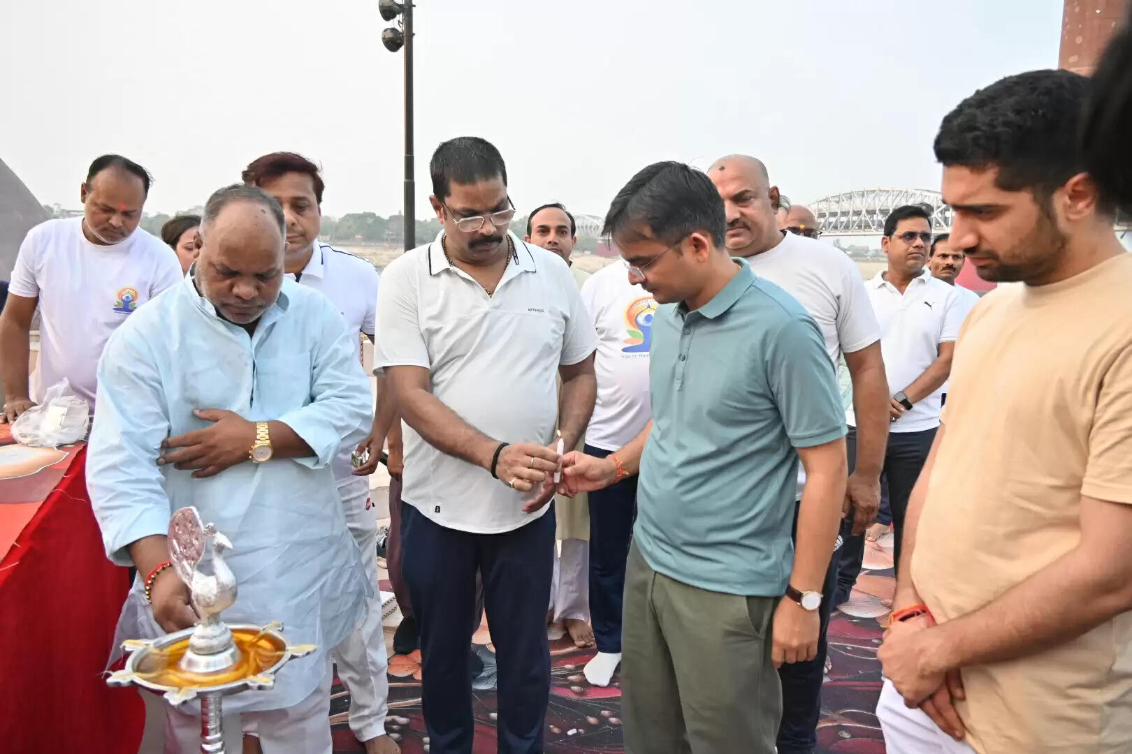 वाराणसी में साप्ताहिक योग महोत्सव, नमो घाट से विश्व को दिया योग से निरोग का संदेश