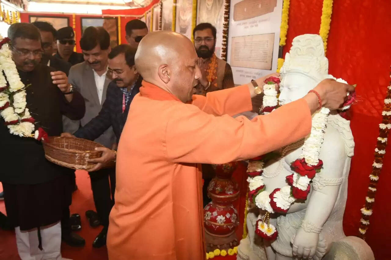 सीएम योगी ने काशी तमिल संगमम का किया उद्घाटन