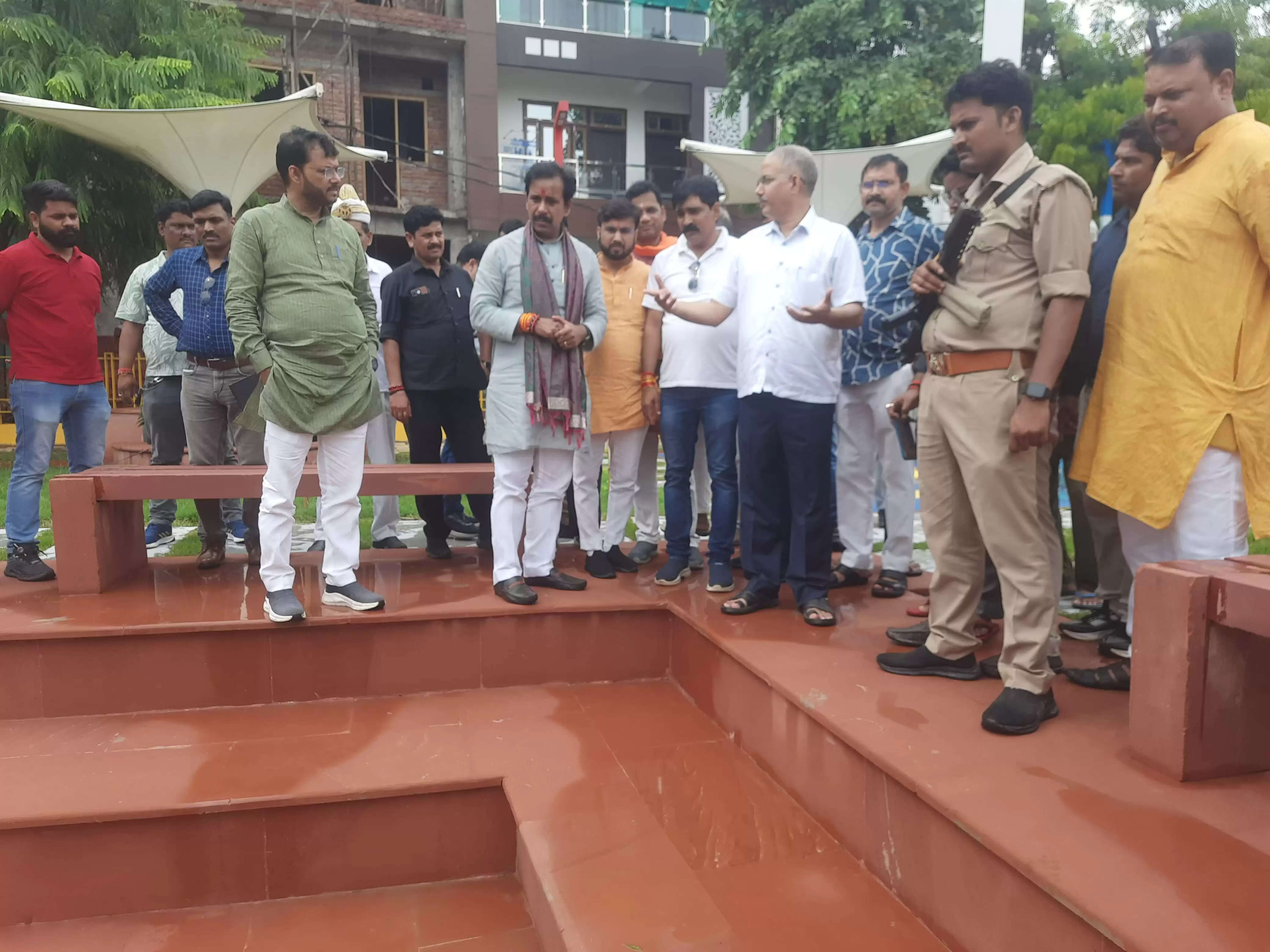 वाराणसी को मिली AM to PM पार्क की सौगात