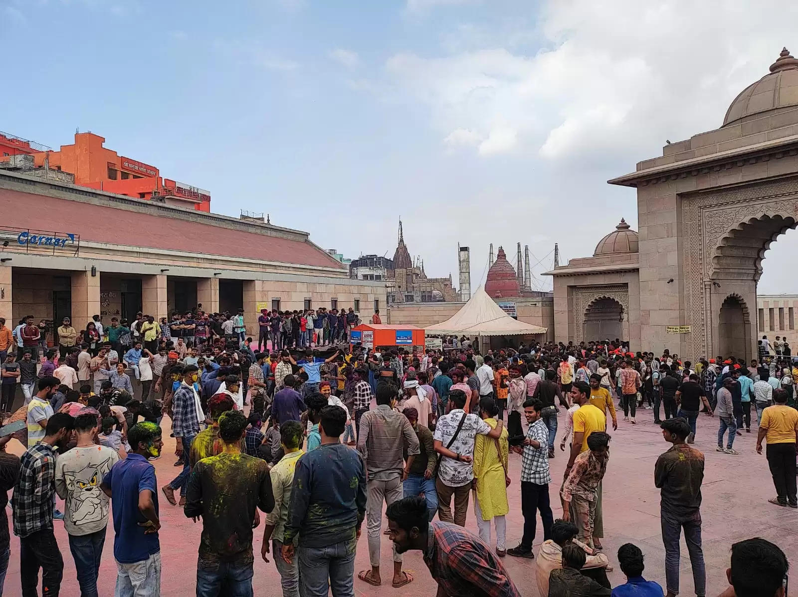 HOLI IN KASHI VISHWANATH DHAM