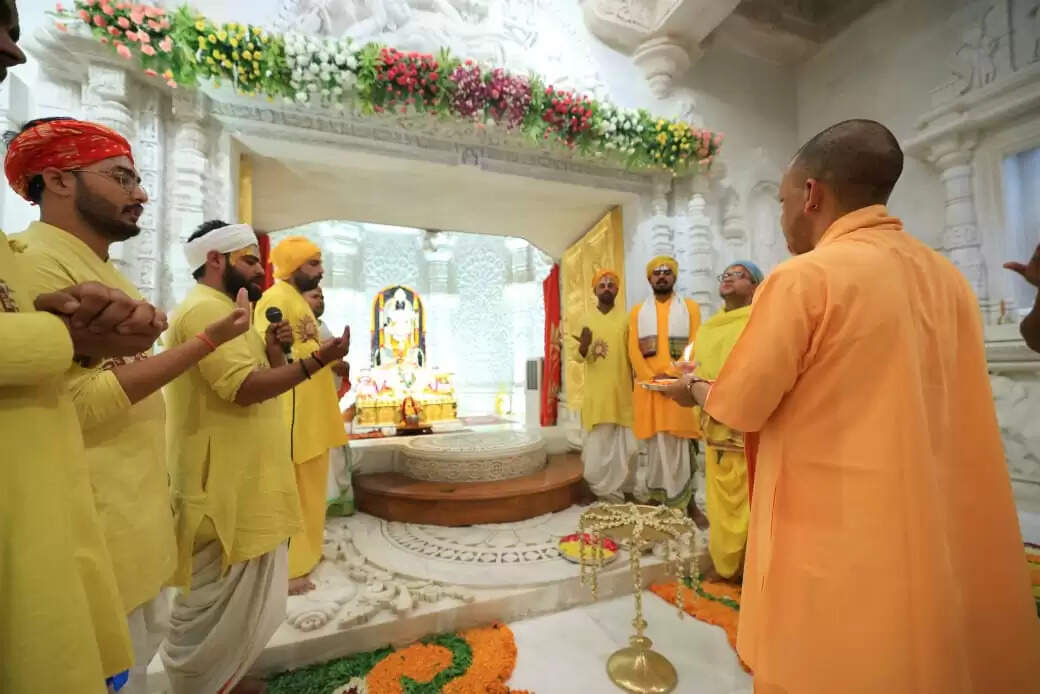सीएम योगी आदित्यनाथ ने जन्मदिन पर भगवान श्रीराम के दरबार में लगाई हाजिरी&nbsp;
