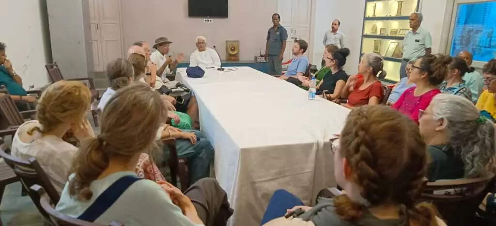 बाबा विश्वनाथ और मां गंगा से है काशी की पहचान : प्रोफेसर विश्वंभर नाथ मिश्र बाबा विश्वनाथ और मां गंगा से है काशी की पहचान : प्रोफेसर विश्वंभर नाथ मिश्र