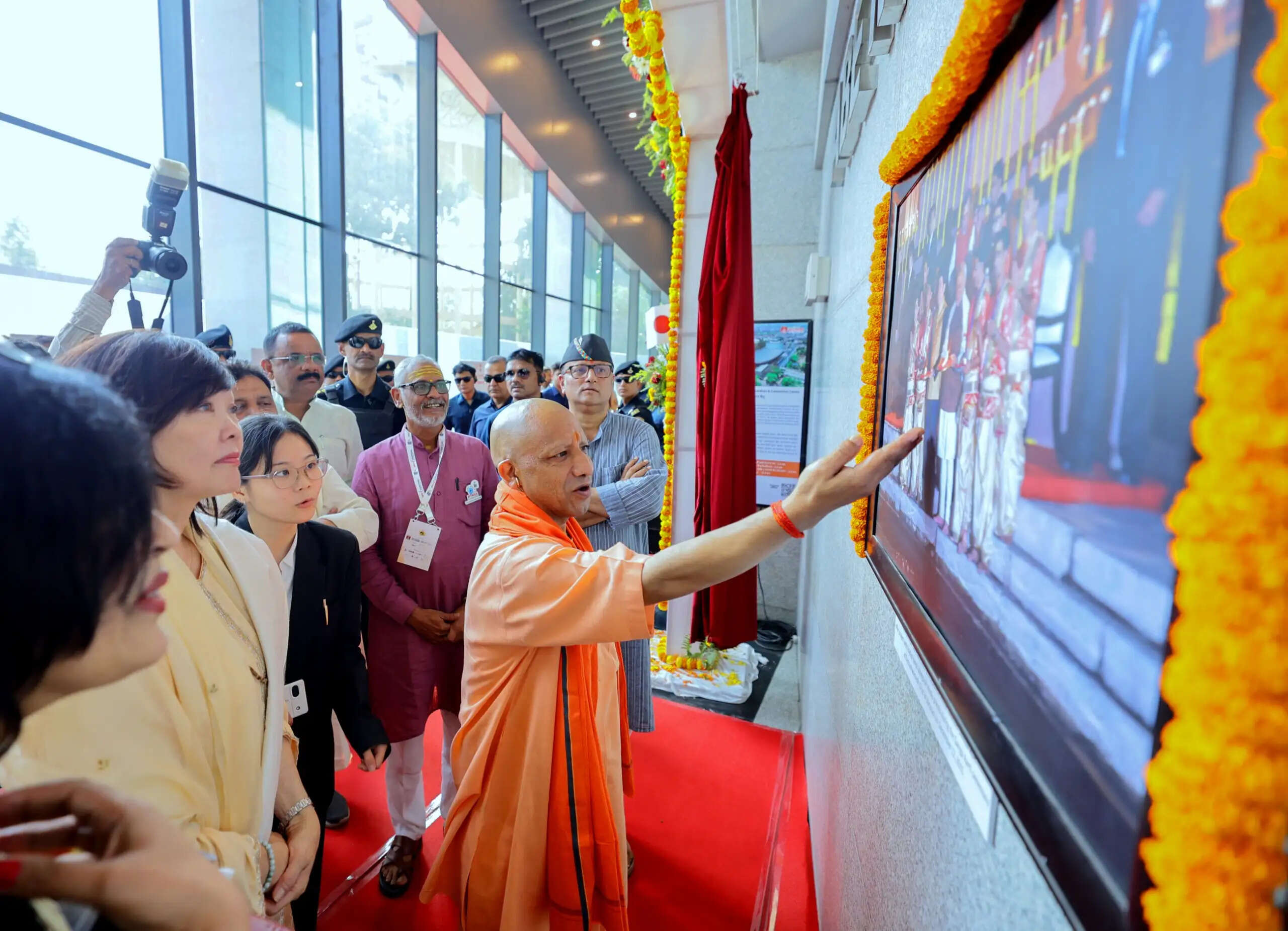 कभी यूपी में अराजकता के तांडव की दिखती थी डरावनी तस्वीर, अब माफिया मिट्टी में मिल गएः सीएम योगी