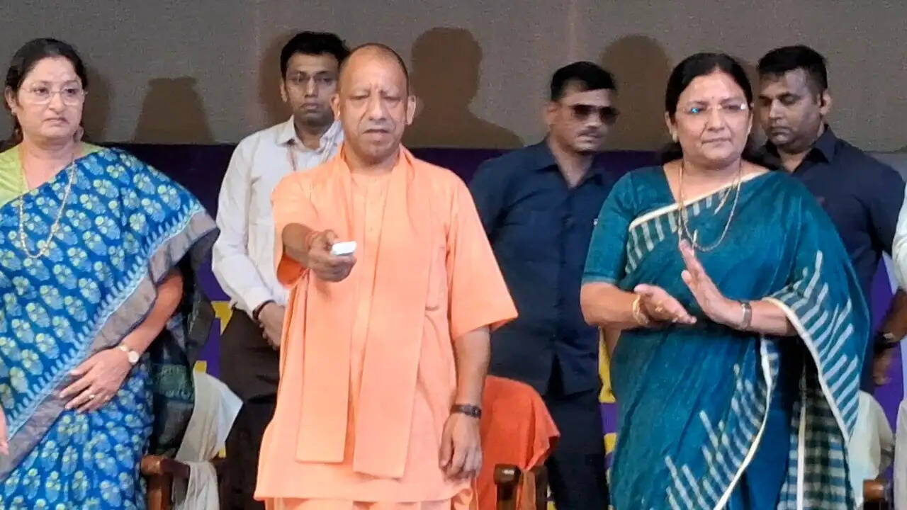 2017 से पहले पोषाहार आपूर्ति में शामिल था शराब माफिया, तीन-तीन महीने नहीं पहुंचता था राशन: सीएम योगी