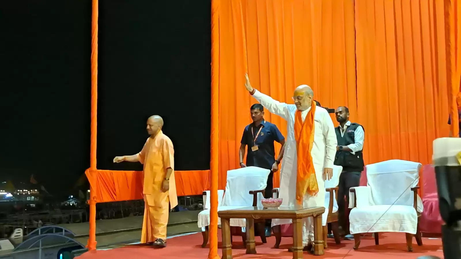 amit shah in ganga aarti