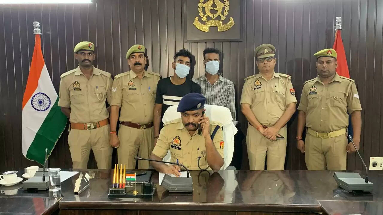 लवर के साथ मां को आपत्तिजनक हालत में देख लिया था बेटा, हत्या कर शव झाड़ियों में फेका, पुलिस ने मुठभेड़ में आरोपी को पकड़ा&nbsp;