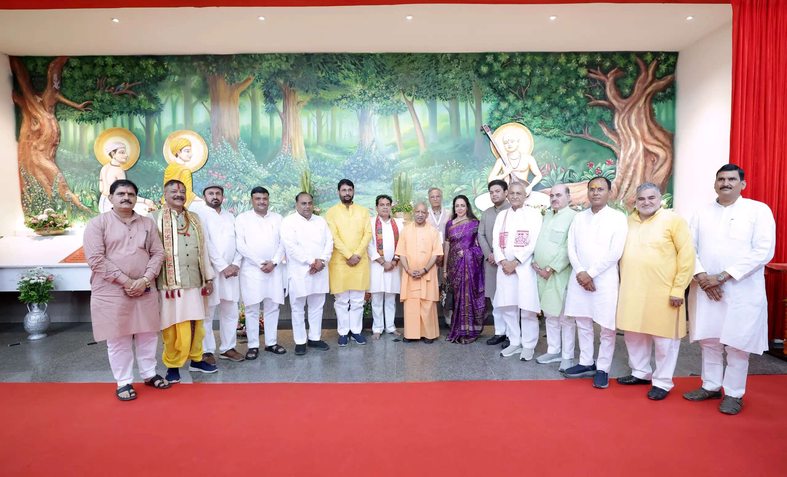 &nbsp;  'योगी बाबा आयो हैं और 1051 करोड़ लायो हैं', विधायक श्रीकांत शर्मा ने गिनाए ब्रज के विकास कार्य