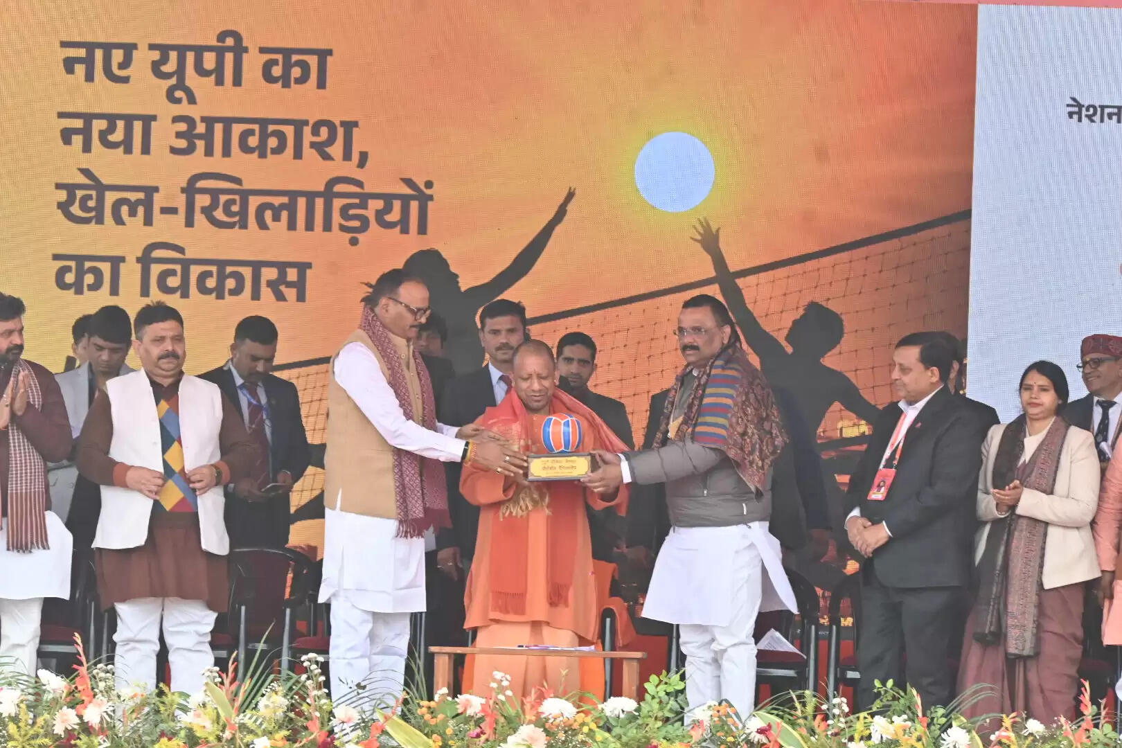 वाराणसी में 72वीं सीनियर नेशनल वॉलीबॉल चैम्पियनशिप का भव्य उद्घाटन