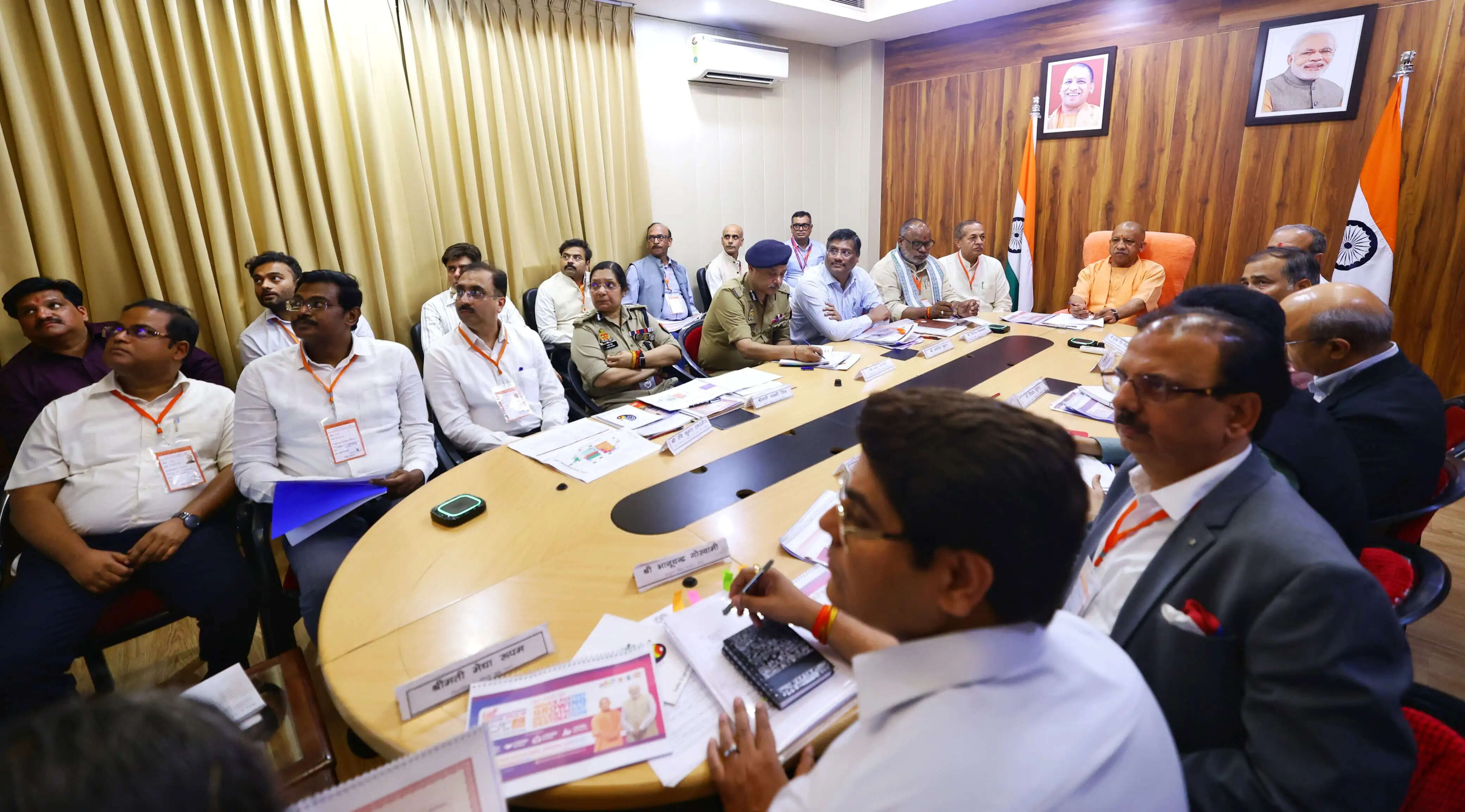 माननीय मुख्यमंत्री योगी आदित्यनाथ जी ने की यूपी इंटरनेशनल ट्रेड शो-2026 की तैयारियों की समीक्षा, दिए आवश्यक दिशा-निर्देश