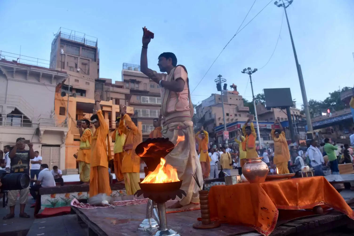 Ganga Seva Nidhi did special morning Ganga Aarti, Batuks did Surya Namaskar together