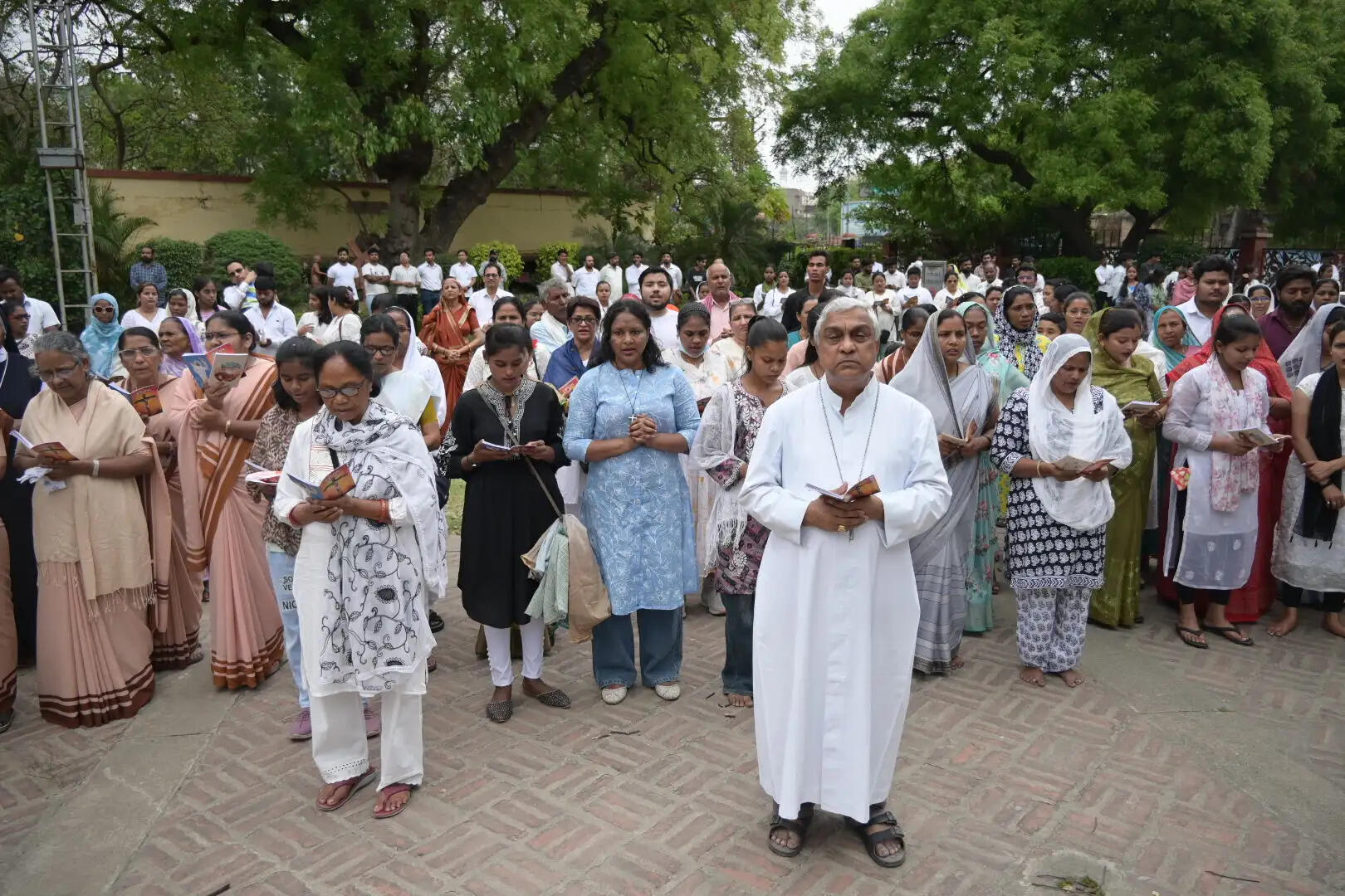 &nbsp;गुड फ्राइडे पर काशी में गूंजीं प्रार्थनाएं, यीशु मसीह के बलिदान को किया नमन