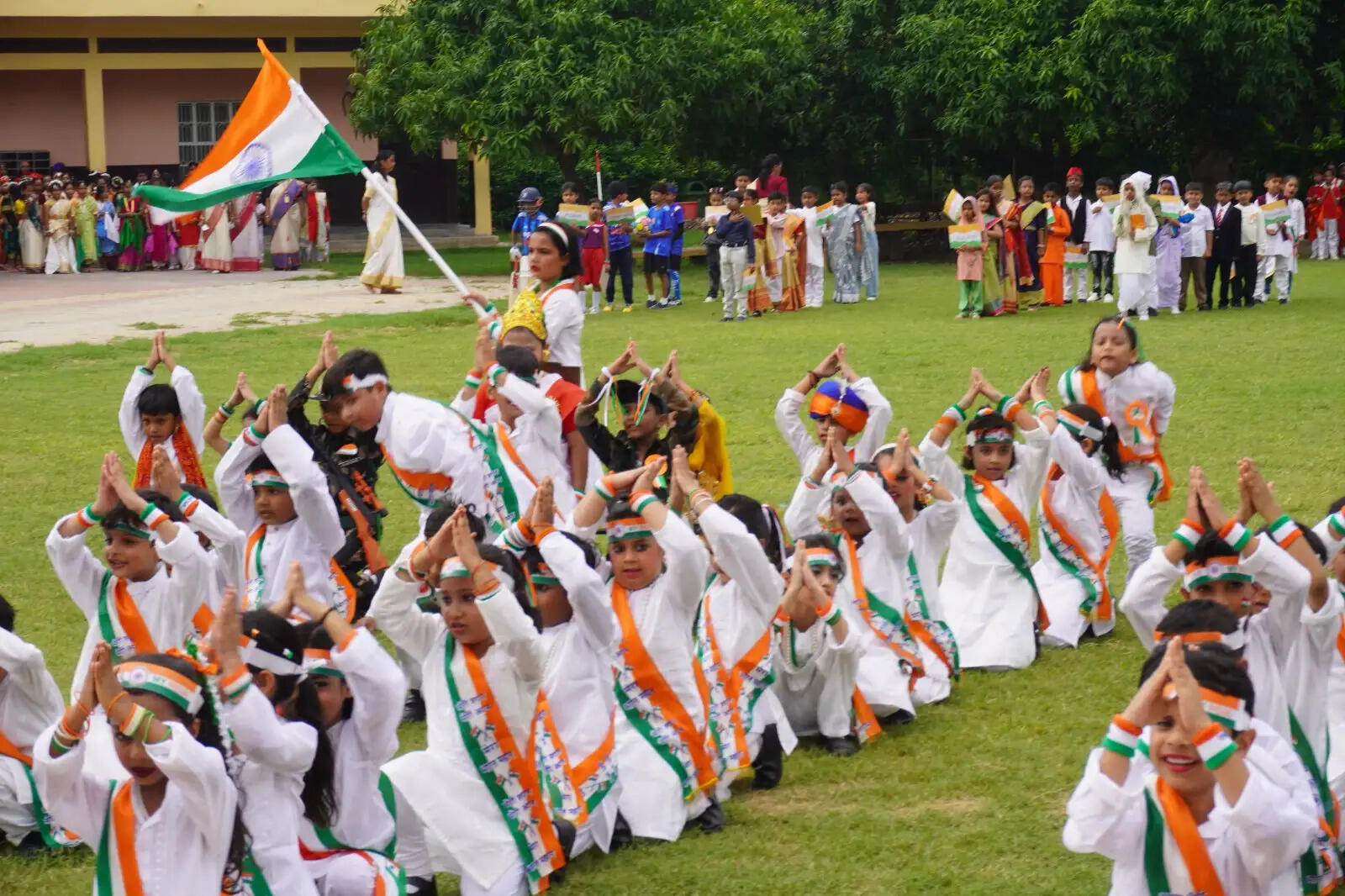 सेंट मैरीज कॉन्वेंट स्कूल में देशभक्ति के रंग में रंगा स्वतंत्रता दिवस, बच्चों की प्रस्तुतियों ने मोहा मन