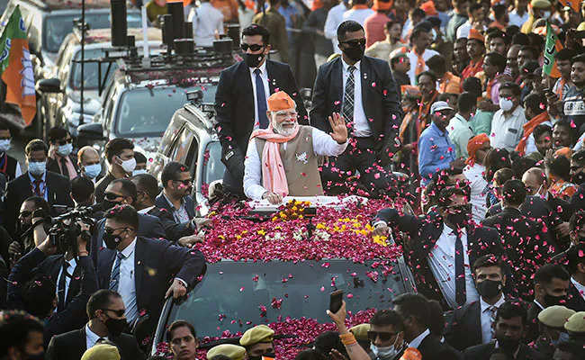 PM Road show varanasi