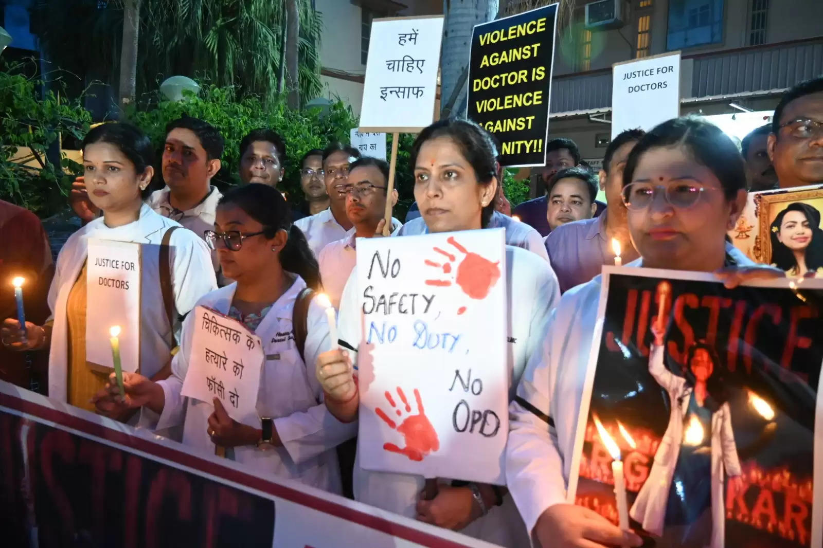 Doctors protest