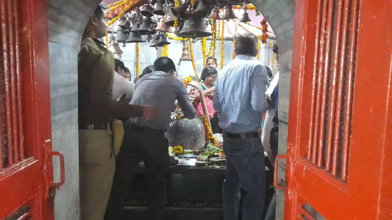 Shooltankeshwar Temple varanasi 