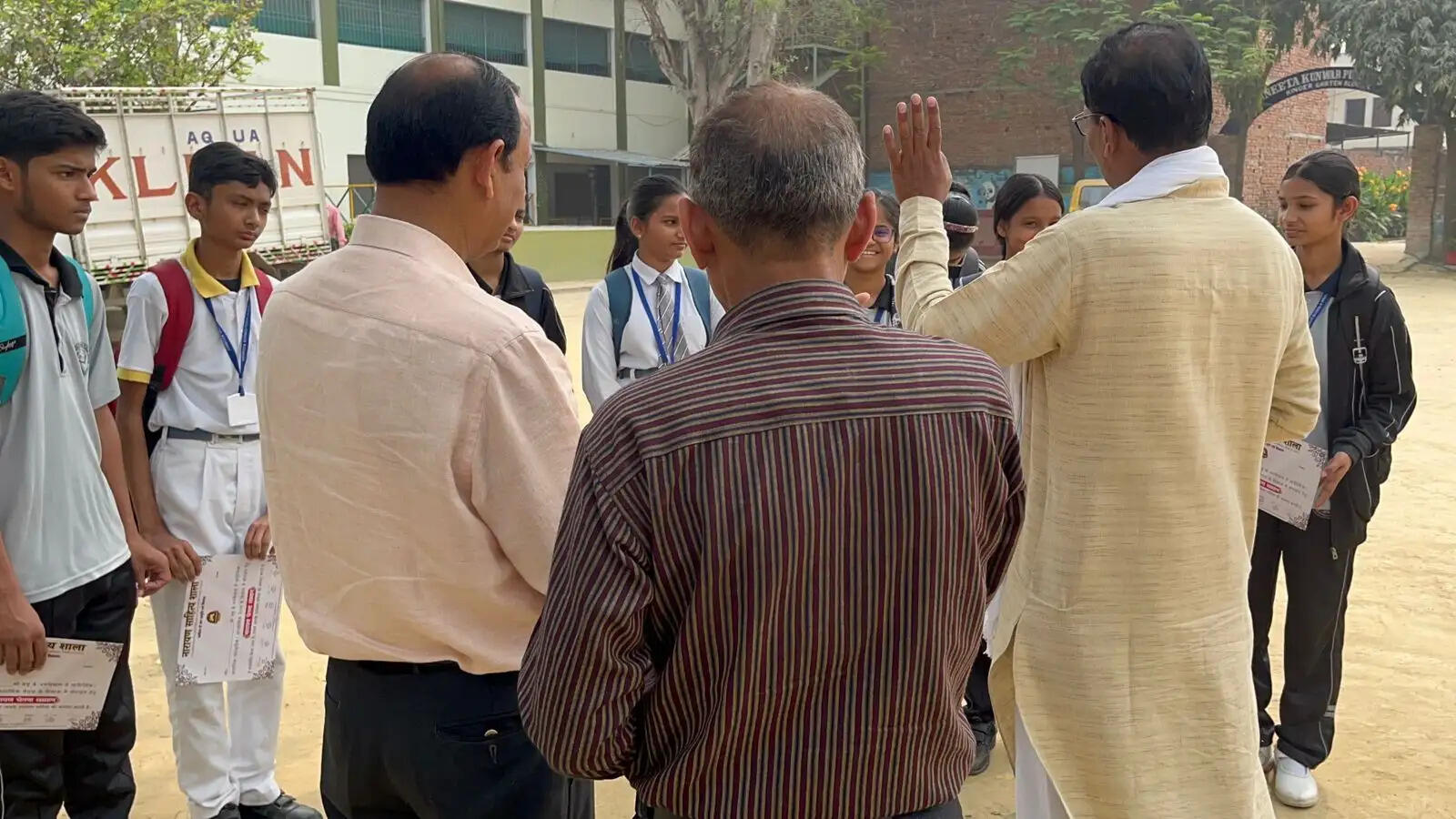 नारायण साहित्य शाला के तत्वावधान में अध्ययन गोष्ठी, विद्यार्थियों को तनावमुक्त होकर पढ़ाई के दिए गए टिप्स