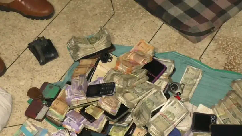 ं