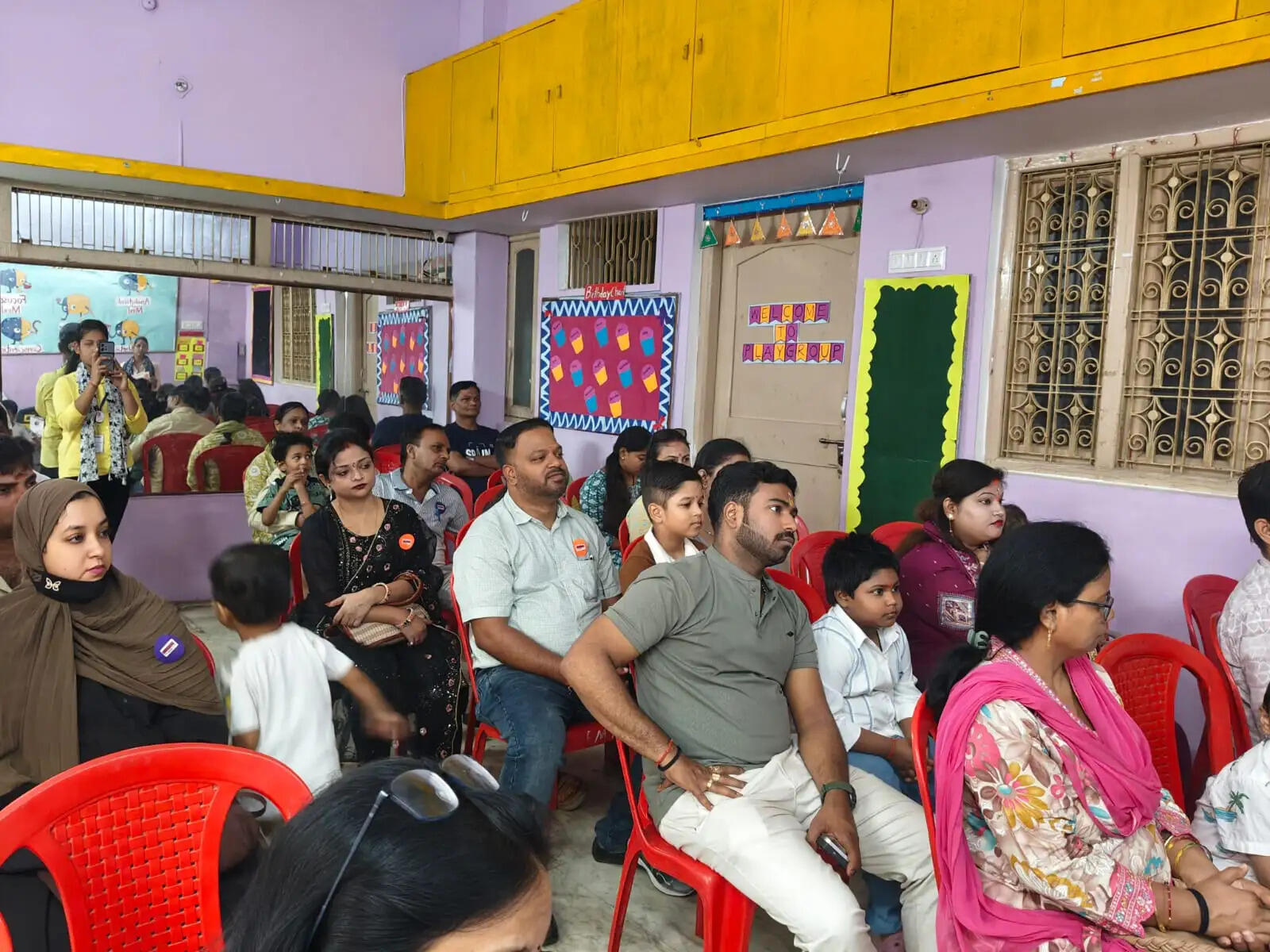 शिक्षा और संस्कार का 16 साल का सफर, किड्ज़ी सेंट्रल के अभिभावक अभिविन्यास में दिखी झलक