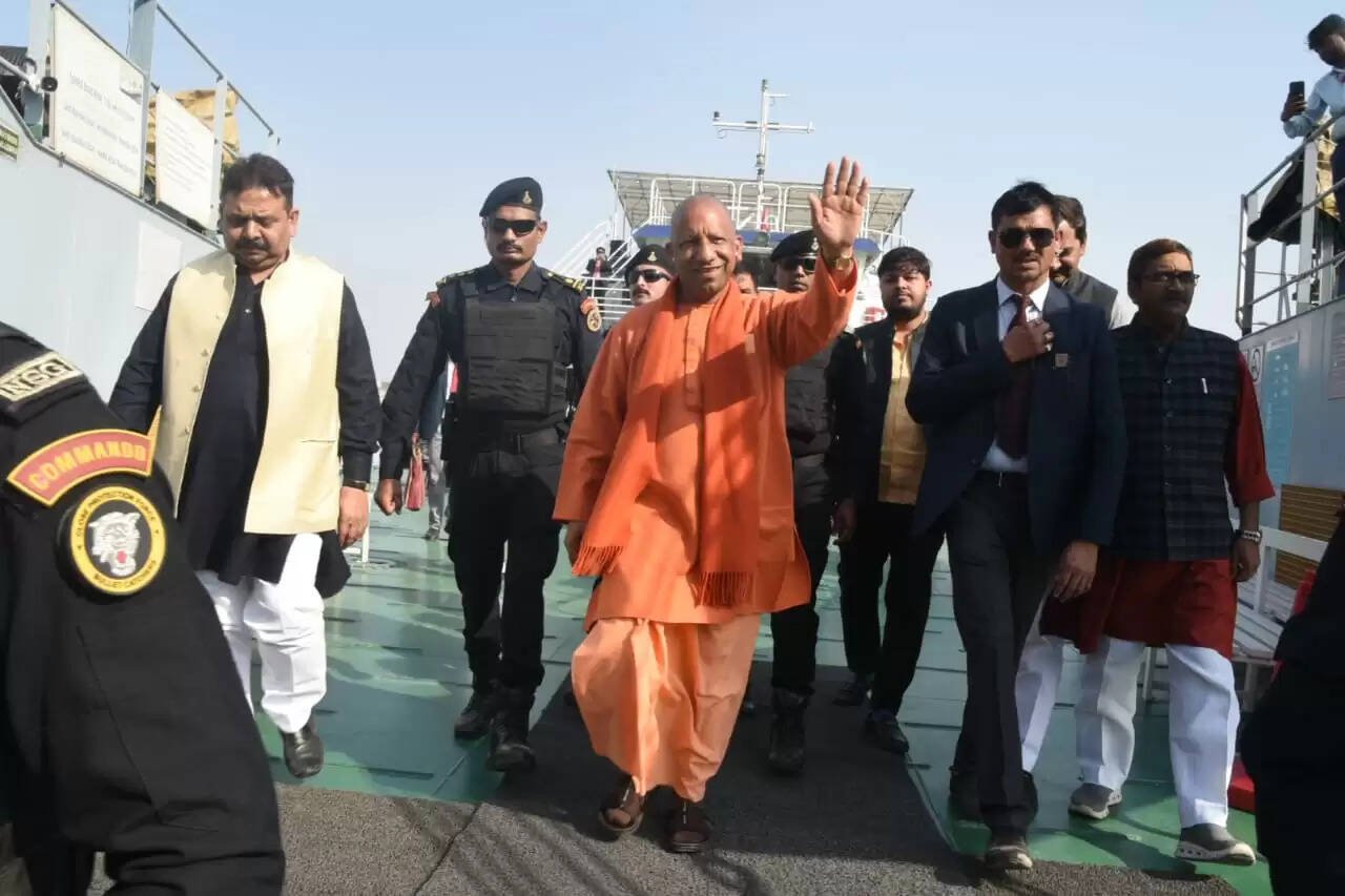 सीएम योगी ने काशी तमिल संगमम का किया उद्घाटन