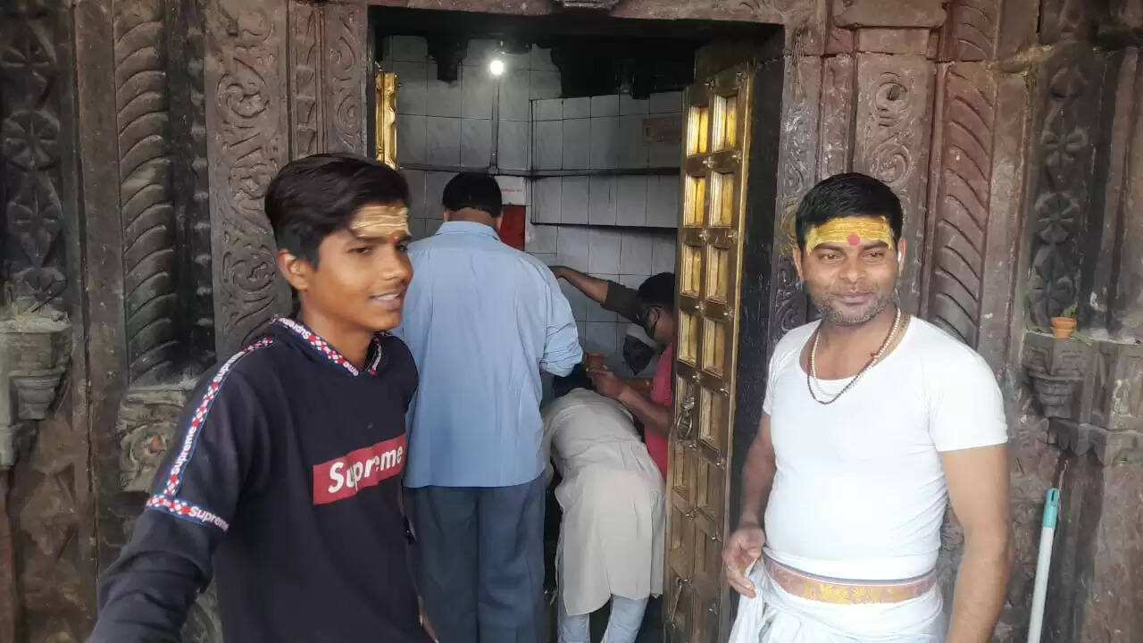 Karmdeshwar Mahadev Temple Varanasi