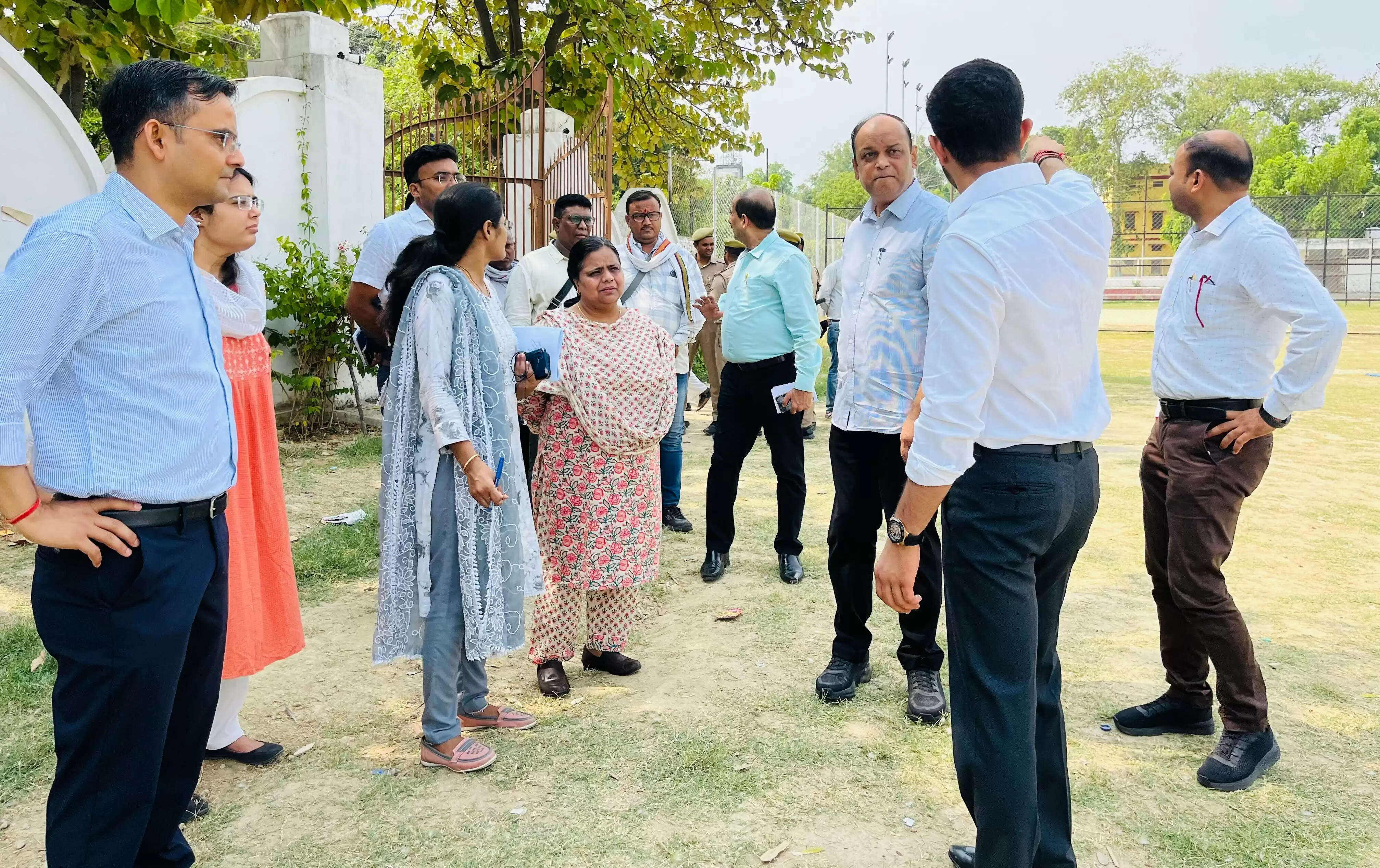 &nbsp; तिरंगा यात्रा की तैयारियों को लेकर जिलाधिकारी ने किया काशी विद्यापीठ और सम्पूर्णानंद मैदान का निरीक्षण