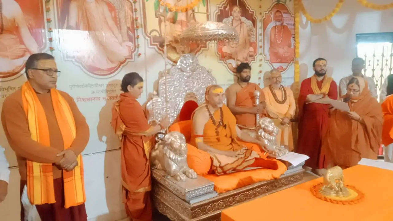 shankaracharya avimukteshwaranand