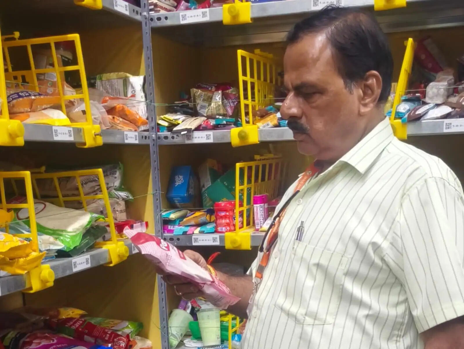 ई-कॉमर्स प्लेटफॉर्म पर खाद्य सुरक्षा विभाग की बड़ी कार्रवाई, दो स्टोर के लाइसेंस निलंबित और खाद्य कारोबार बंद