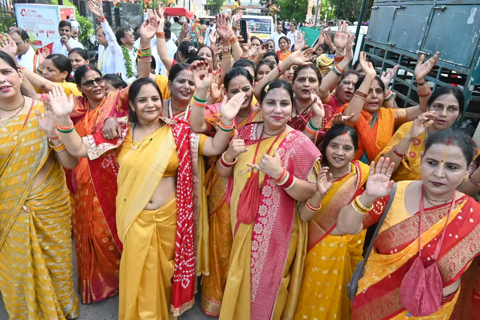 वाराणसी: लड्डू गोपाल जी की भव्य शोभायात्रा के साथ शुरू हुआ श्रीकृष्ण जन्माष्टमी महोत्सव
