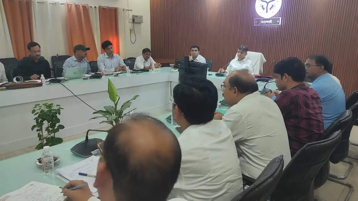 संचारी रोगों के खिलाफ वाराणसी में जुलाई भर जंग, डीएम ने बनाई विशेष कार्ययोजना