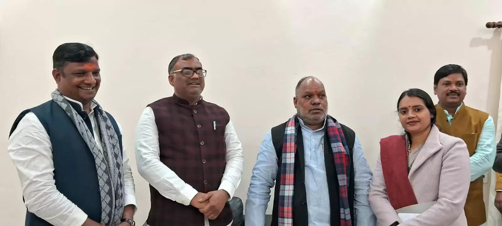 up play minister girish chandra yadav