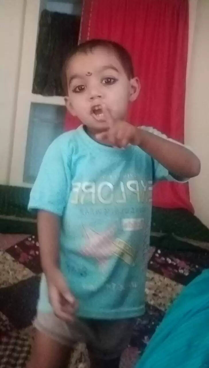 वाराणसी में दर्दनाक हादसा : जहरीले कनेर फल के सेवन से तीन मासूम बच्चियों की मौत, गांव में मातम