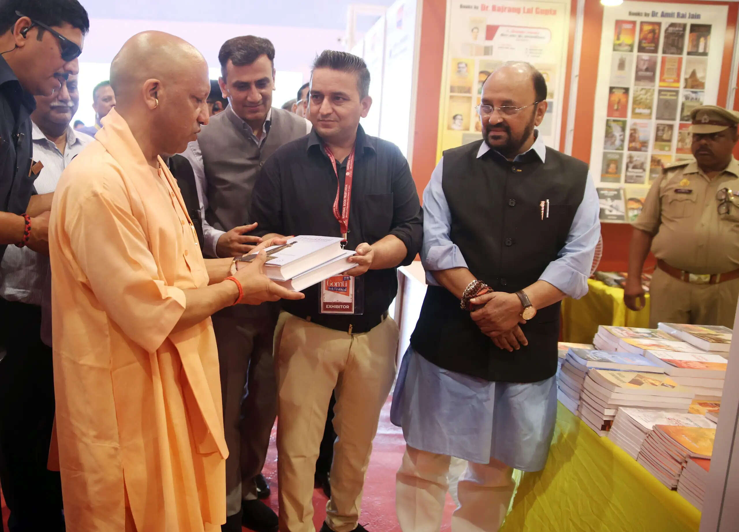 एग्जाम वॉरियर्स’- सीएम योगी