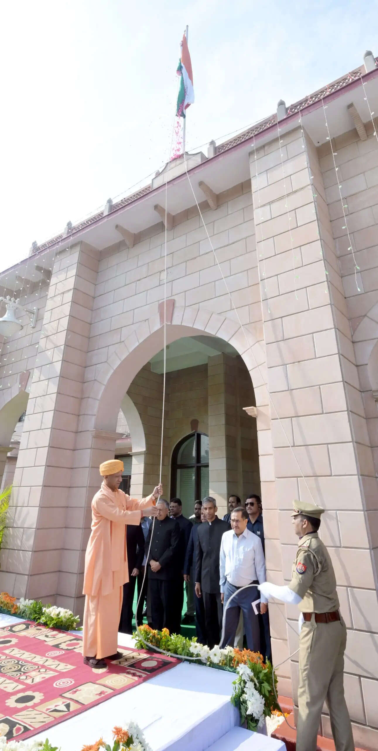 आजादी का मतलब अराजकता, पिछड़ेपन, गरीबी, अशिक्षा, असमानता से सर्वथा मुक्तिः मुख्यमंत्री